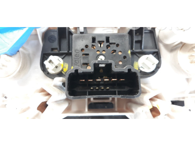 Модуль блока управления кондиционером N106278B, T1001639U   Dacia Sandero