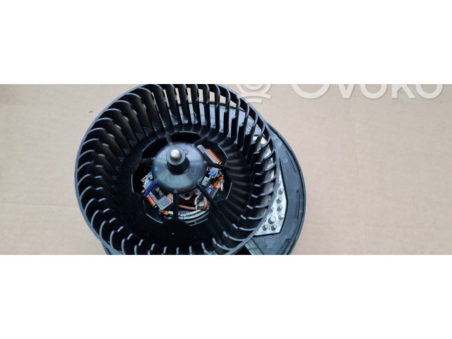 Вентилятор печки 5Q1819021H, M035981W Audi Q3 F3