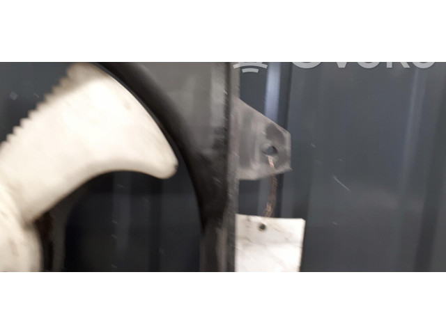 Вентилятор радиатора MR250747 Mitsubishi Galant