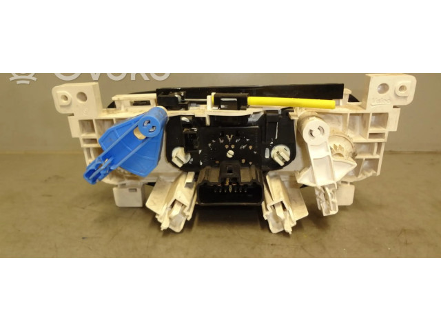 Блок управления климат-контролем XE1074176   Dacia Logan II