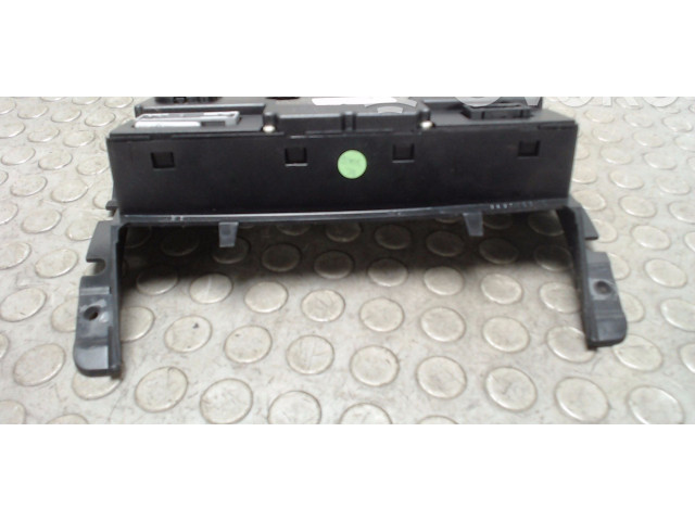 Блок управления климат-контролем 735398760 Fiat Croma