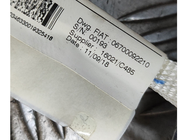 Боковая подушка безопасности 670009221   Maserati Ghibli