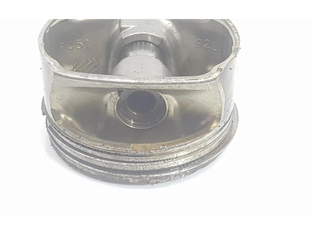 Píst A27203089, A27203089 Mercedes-Benz ML W164 M272967