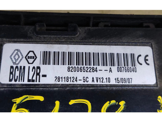 Блок комфорта 8200652284 Renault Clio III