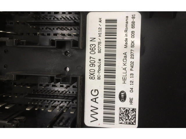 Блок комфорта    Audi A1   