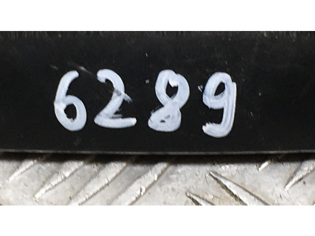 Ручка (задней крышки)