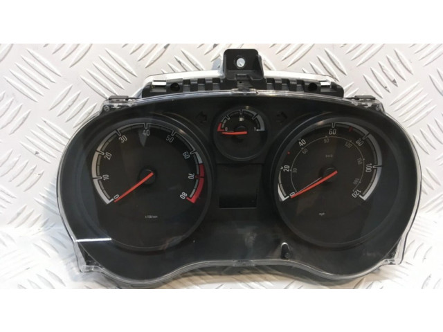 Панель приборов 13372990 Vauxhall Corsa D