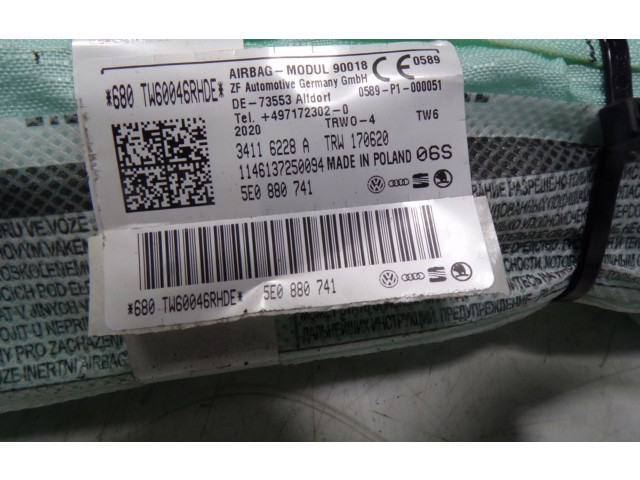 Подушка безопасности двери 5E0880741, 5E0880741 Skoda Octavia Mk4
