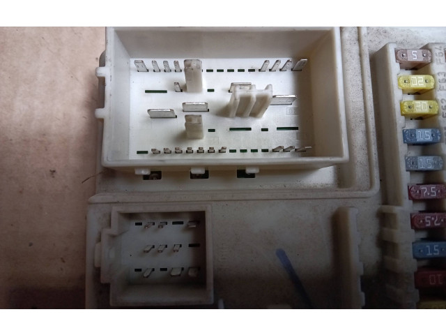 Pojistková skříňka 519096606 Volvo S40 2007