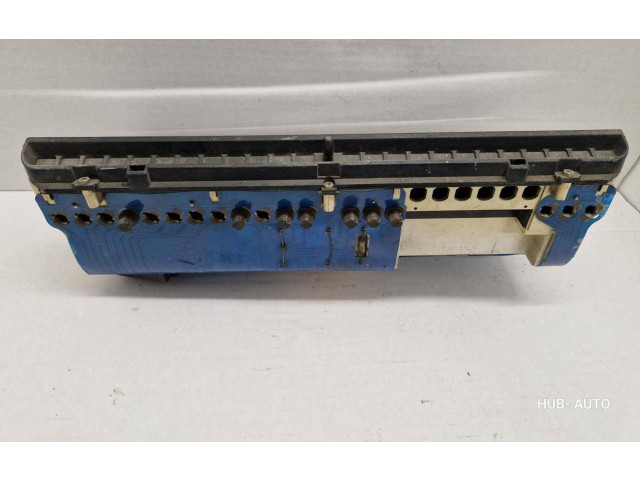 Přístrojová deska Opel Omega A 1992 90213846, 81117504