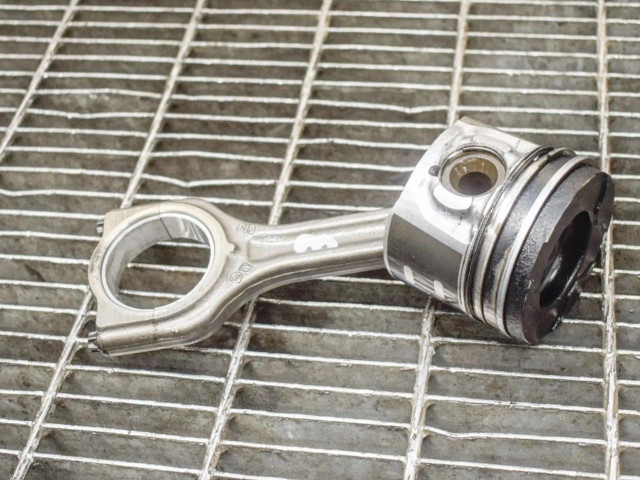  Поршень 9HX (DV6ATED4) 0628V1, 060392  Peugeot 308 для дизельного двигателя 1.6