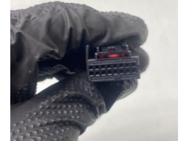 Зеркало электрическое        Audi A3 S3 A3 Sportback 8P  2005 - 2013 года   