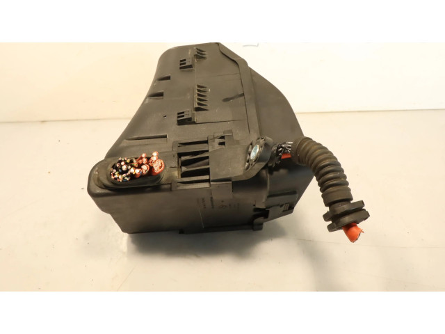 Блок предохранителей     Volvo V70    