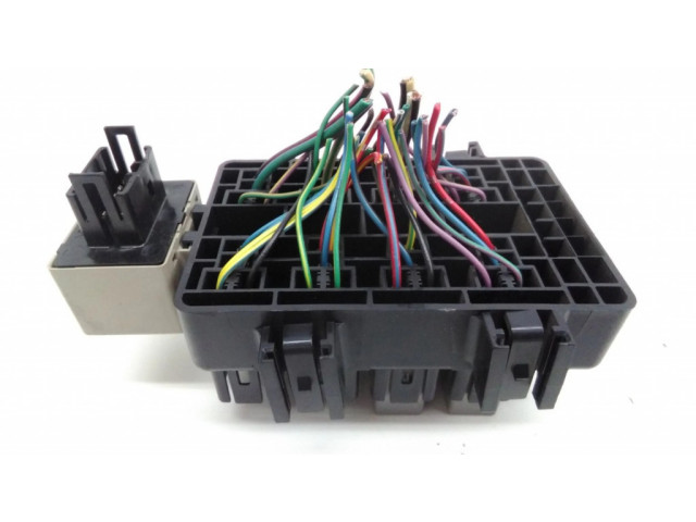 Блок предохранителей 86111AG000, 0665005480 Subaru Legacy