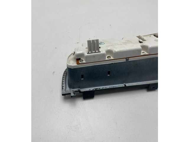 Панель приборов 88311219 Audi A6 S6 C4 4A