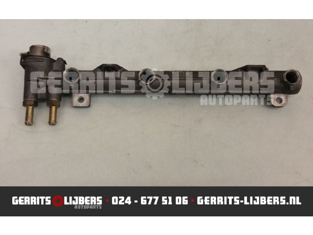 Топливная рампа 036133319, 036133319   Volkswagen Golf III   для двигателя ABD