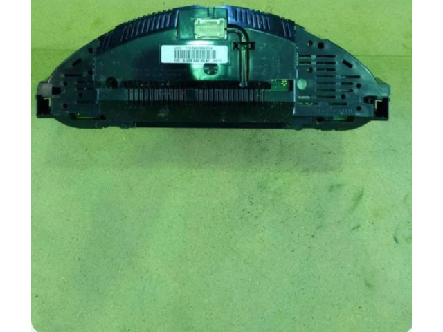 Přístrojová deska  Mercedes-Benz CLK A209 C209 2008 A2095409947  