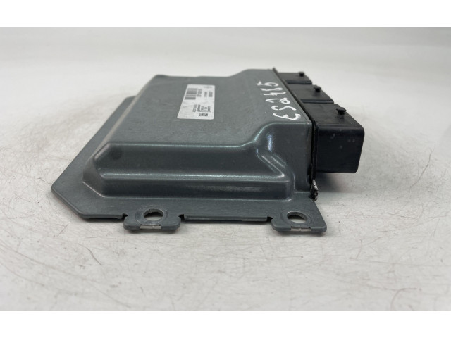 Блок управления двигателем Блок управления 237102611S, 237105698R Dacia Duster