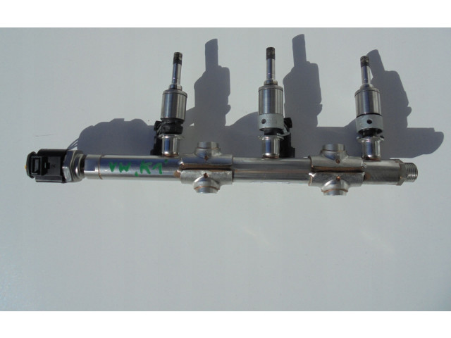 Vstřikovací lišta 04C133320F Volkswagen T-Roc