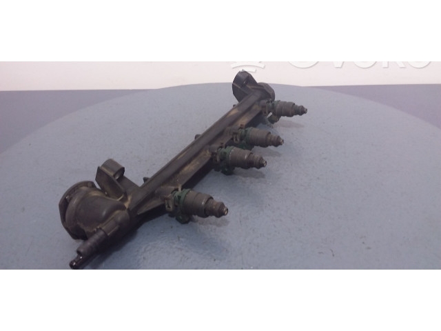 Топливная рампа 037906031AA, 037906031AA   Audi A3 S3 8L  