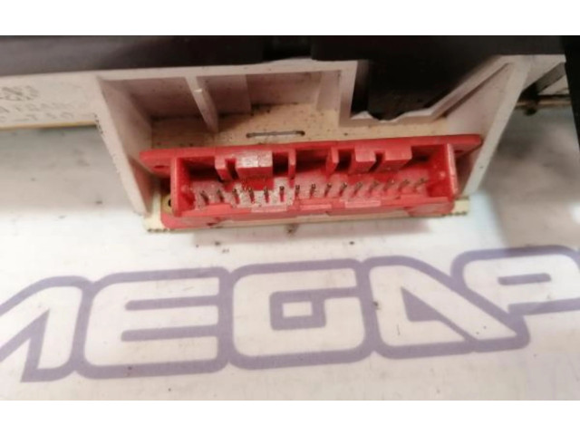 Панель приборов 9613656080   Citroen Xantia       