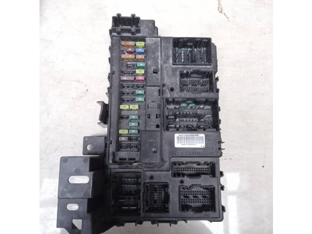 Pojistková skříňka GR3T15604 Ford Mustang VI 2016