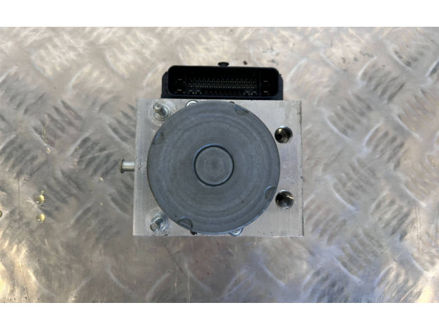 Блок АБС 6701020450 Maserati Ghibli 2013 - года