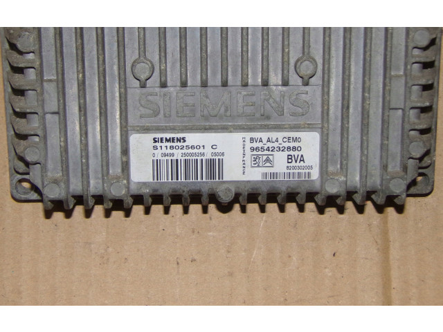 Блок управления коробкой передач 9654232880 Citroen C4 I