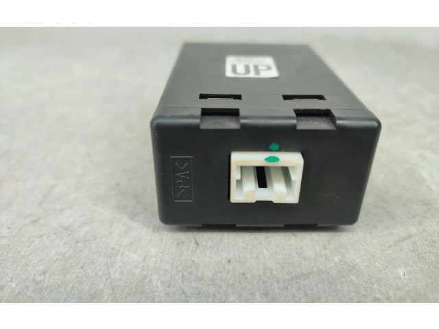 Řídící jednotka WC1G142C Nissan Micra 2012