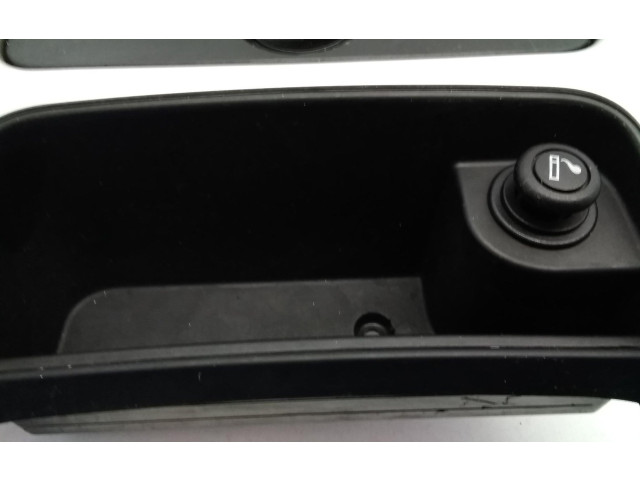 Блок управления климат-контролем    Jeep Cherokee III KJ