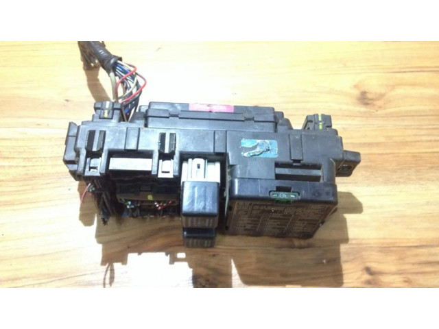 Блок предохранителей mb903740 Mitsubishi Galant