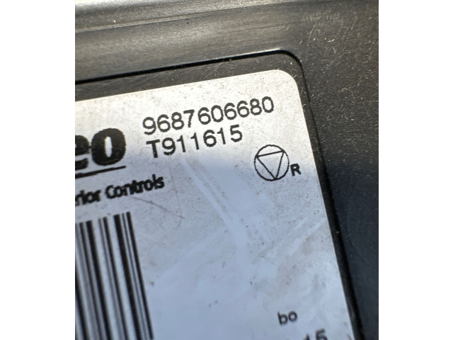 Другие блоки управления / модули 9687606680, T911615 Citroen DS4