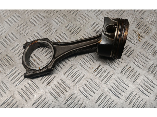 Píst 06M107066AB Audi Q7 4M DCB