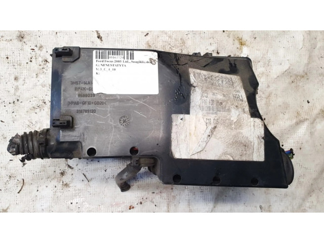 Pojistková skříňka Ford Focus 2005