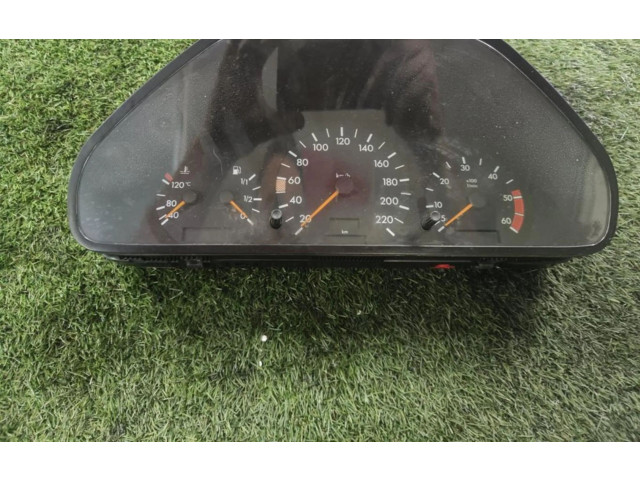 Přístrojová deska Mercedes-Benz C W202 6160623042, 6160623042