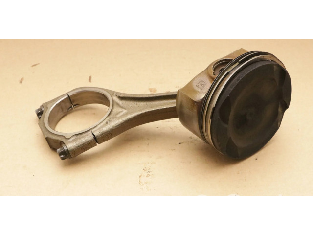 Píst 089203   BMW 7 F01 F02 F03 F04  pro benzínový motor 4.4 N63B440 