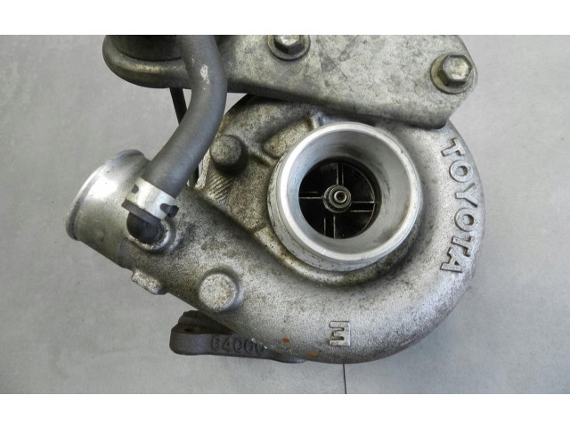 Turbodmychadlo Турбина Toyota Avensis T220