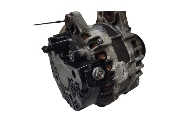 Генератор 30659580, 0125812009   Volvo V60 2.0     