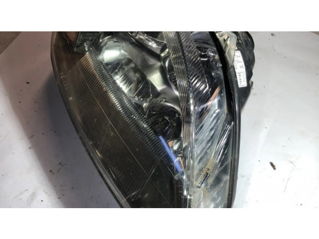 Передняя фара