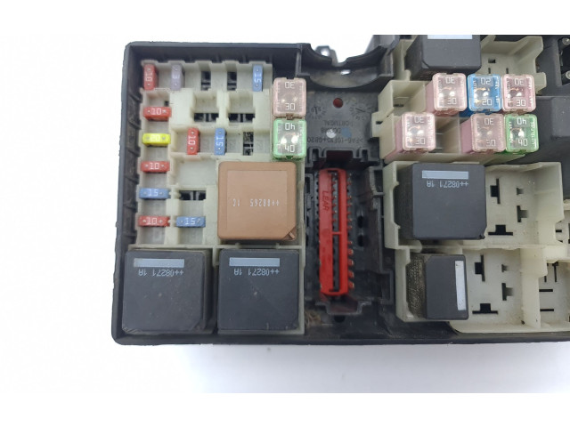 Блок предохранителей 3M5T14A142AB, 8688040   Volvo V50    