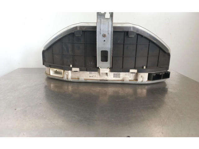 Панель приборов BJ2B   Mazda 323 F       