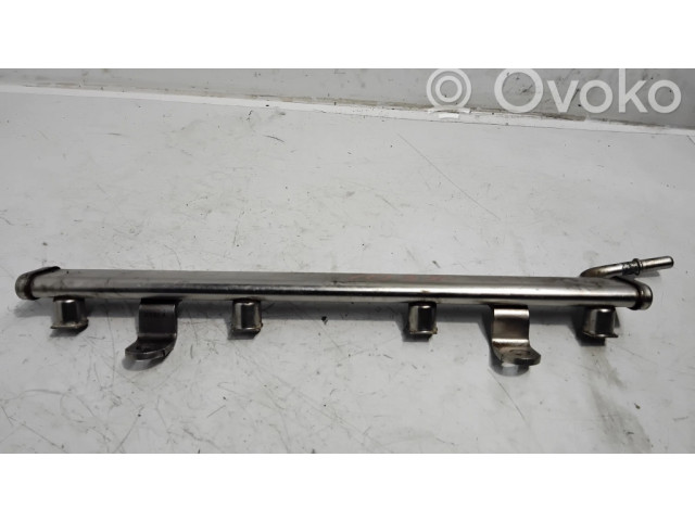 Vstřikovací lišta 04627355AA Dodge Caliber pro benzínový motor 2.0 1038