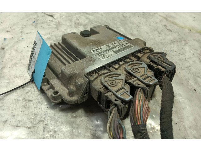 Блок управления двигателя 0281012620, 9663944680   Peugeot Partner