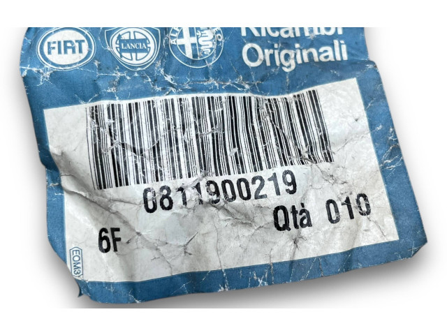 Řídící jednotka 811900219 Alfa Romeo 33 1994