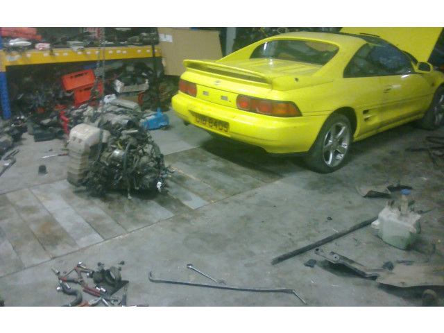 Pojistková skříňka Toyota MR2 (W30) III 2002