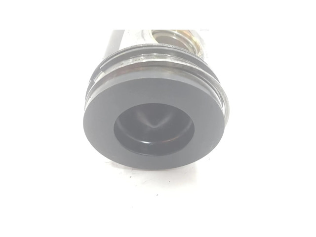 Поршень с шатуном 8580515, 11258580515 BMW X3 G01 для дизельного двигателя 2.0