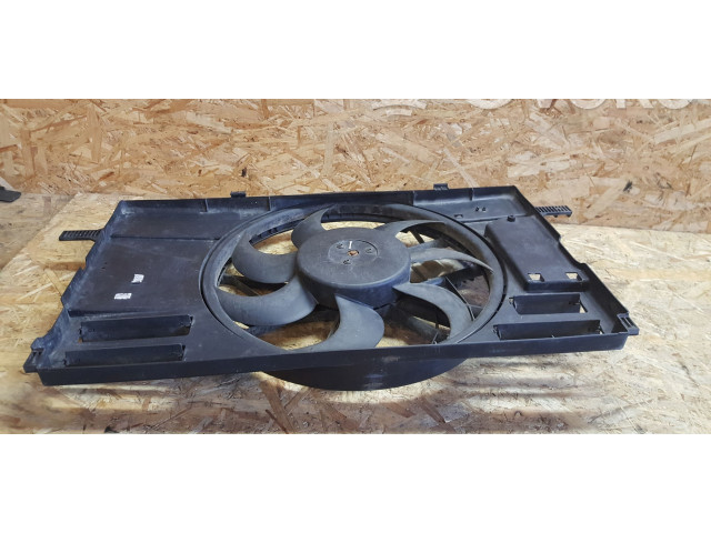 Вентилятор радиатора     3M518C607GC, 0130303929    Volvo V50 2.4