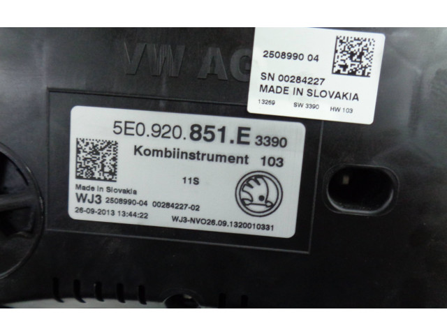 Панель приборов 5E0920851E, 5E0920851E   Skoda Octavia Mk3 (5E)       