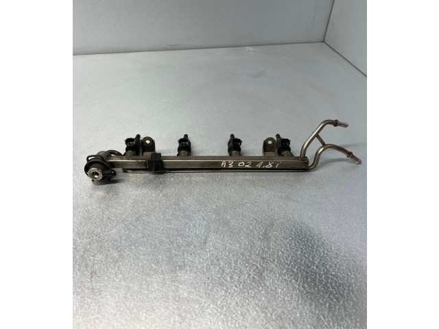 Топливная рампа 037906031AA, 037906031AA   Audi A3 S3 8L  