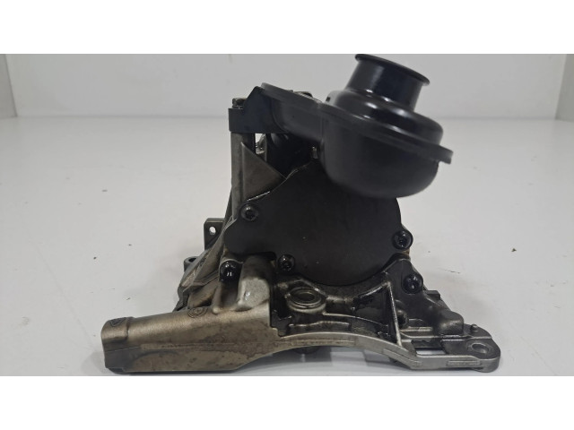 Масляный насос N57 D30 A 7823009 BMW X5 F15 3.0